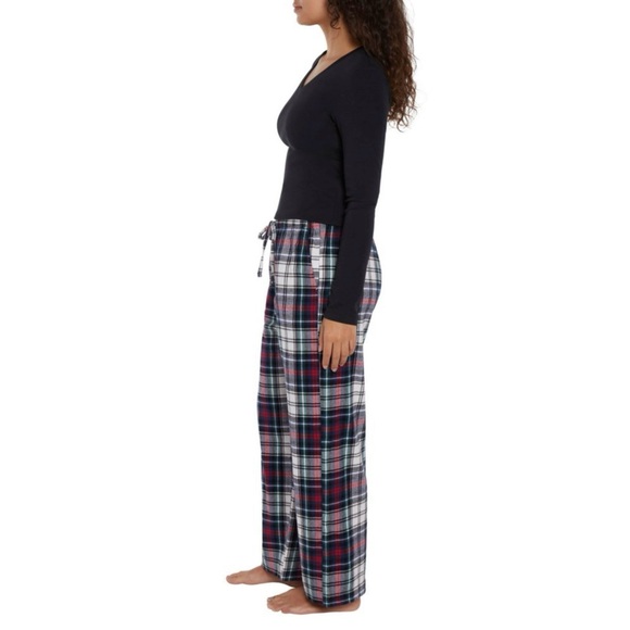 Gap Women’s Flann Pajama Set - Picture 3 of 6